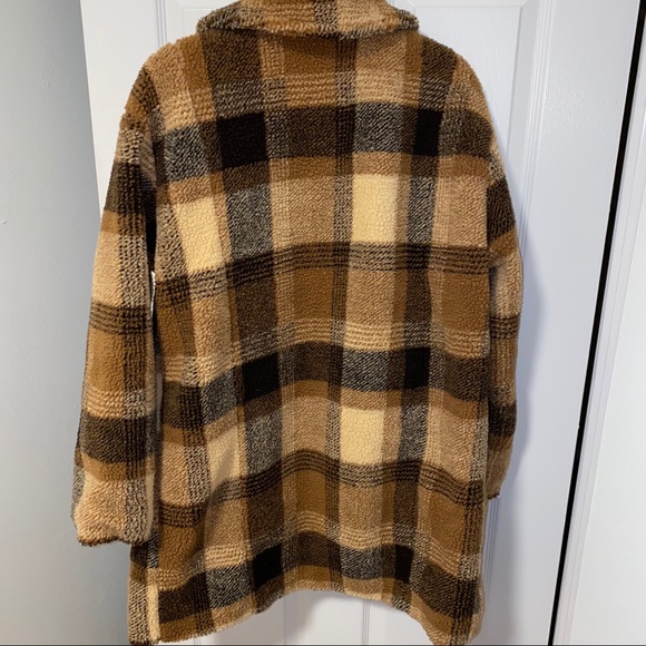 AE Brown Plaid Teddy Sherpa coat - Picture 3 of 6